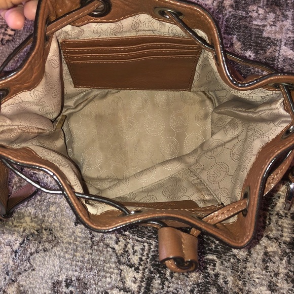 Michael Kors Synch Crossbody - Picture 2 of 7